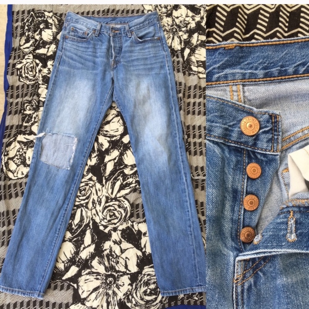 Button Fly Levi’s - image 1